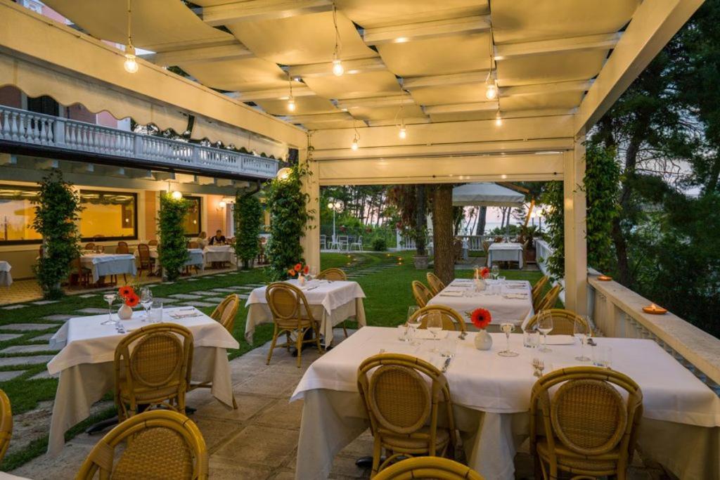 Park Hotel Villa Maria San Menaio Kültér fotó