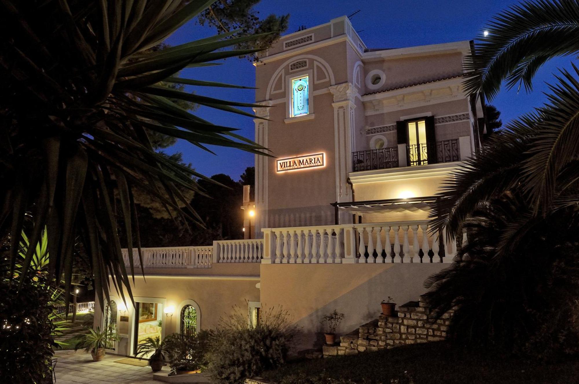 Park Hotel Villa Maria San Menaio Kültér fotó
